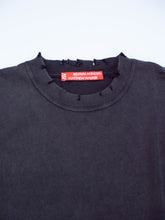 Load image into Gallery viewer, DELAVE T-SHIRT DISTRESSED